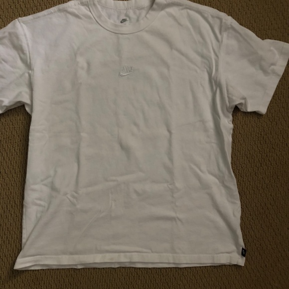 Nike Tee - Picture 2 of 2